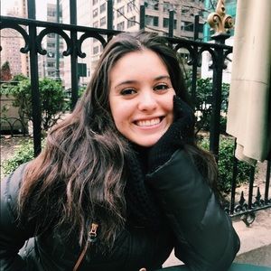 Meet your Posher, Hailey